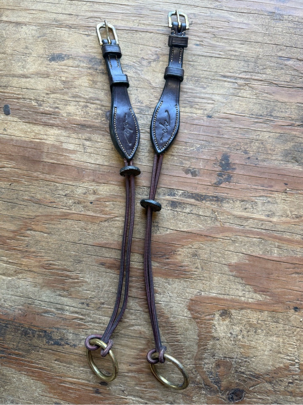 Dyon gag cheek pieces